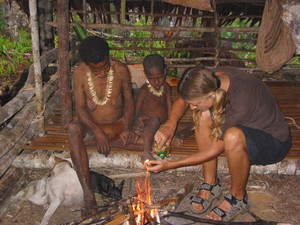 Kombaiové – kmen stromových lidí- Papuánská nížina – Irian Jaya